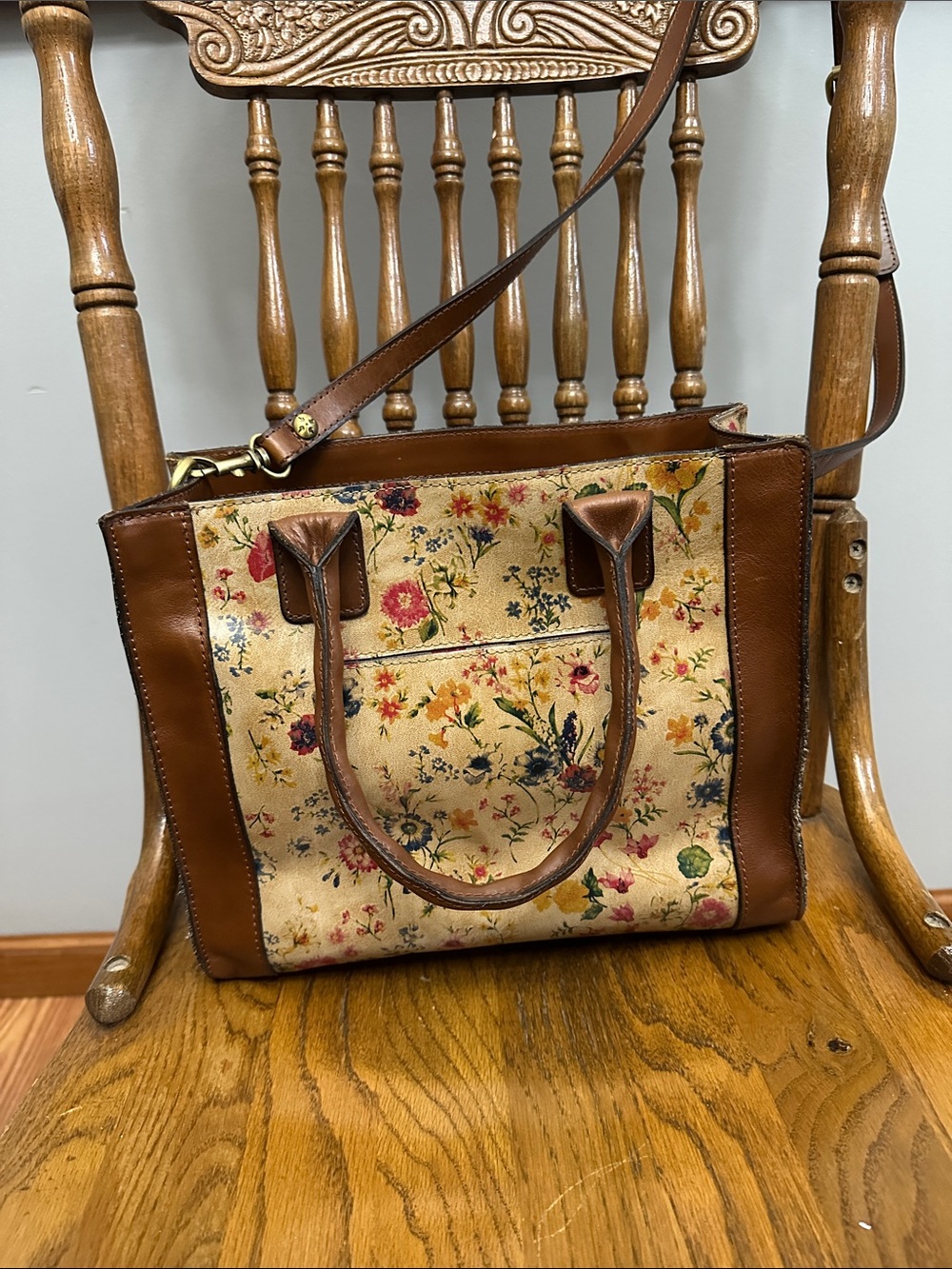 Patricia Nash Leather-Trim Floral Tote Bag - Shoulder or Crossbody Bag - Picture 2 of 6